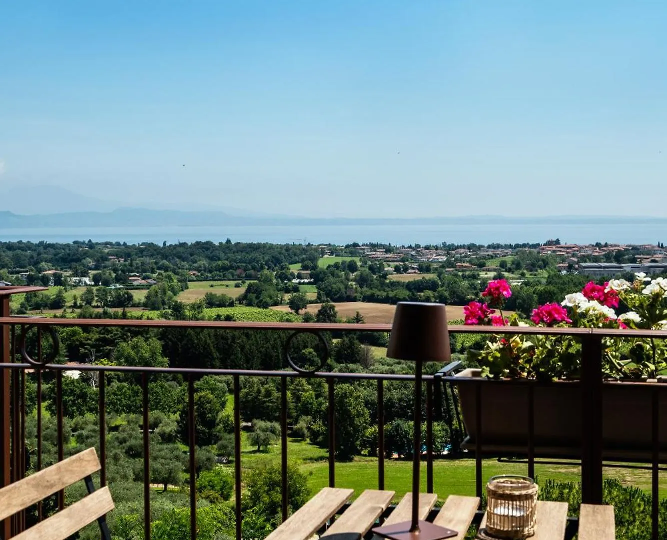 Villa Reani Soiano Del Lago Couette-café